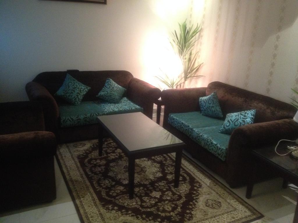 جلنار الشرق للشقق المخدومة Jeddah Eksteriør billede