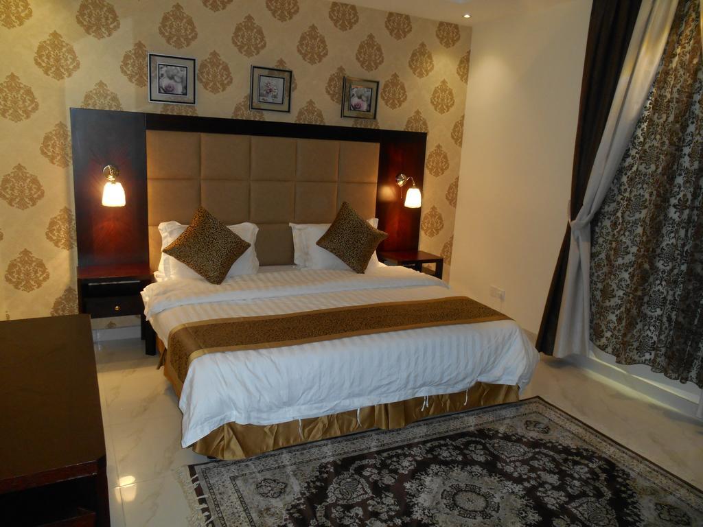 جلنار الشرق للشقق المخدومة Jeddah Eksteriør billede